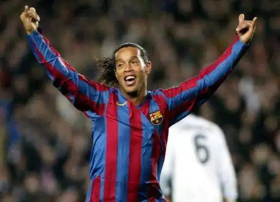 塞罗那足球 塞罗那足球