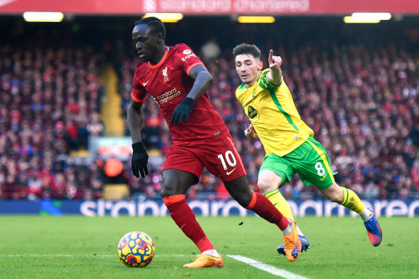 使她在再次 使她在再次